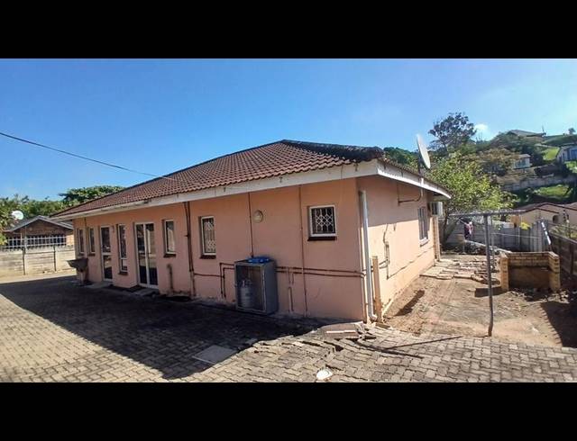 2 BEDROOM HOUSE FOR SALE IN SEA VIEW
